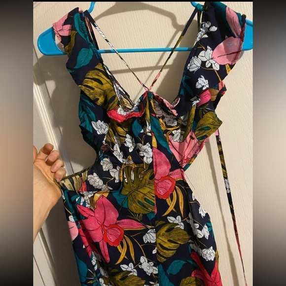 Women’s Floral Maxi Dress Medium Tropical Pink Flowers Open sides Off shoulder - Picture 3 of 8